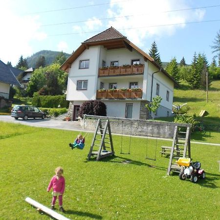 Haus Moni Apartman Mauterndorf  Kültér fotó
