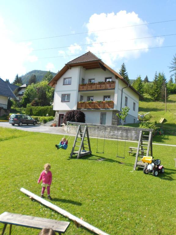Haus Moni Apartman Mauterndorf  Kültér fotó